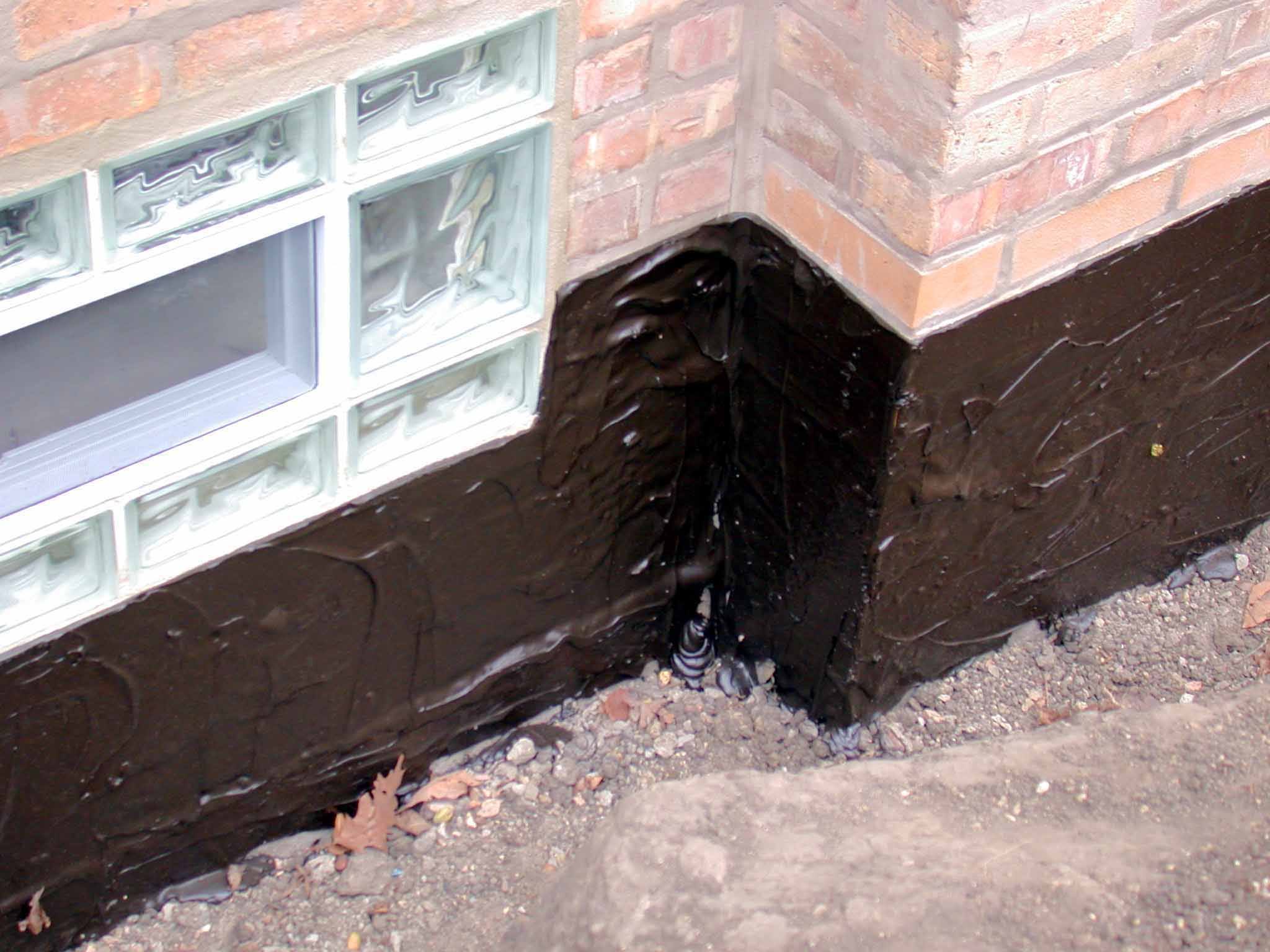 Exterior waterproofing membrane
