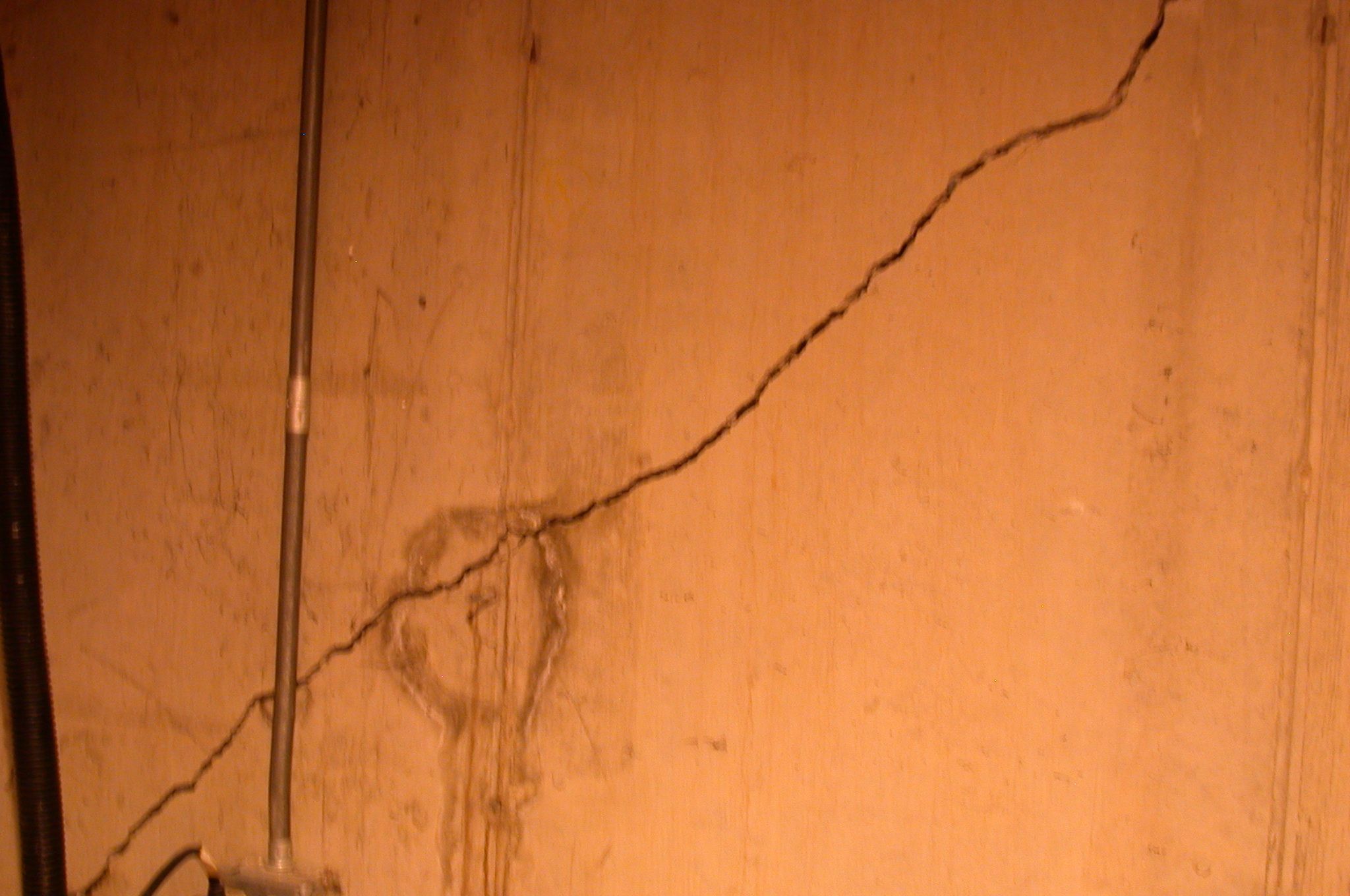 Chicago Cracked Foundation