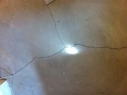 Floor Crack 250 187