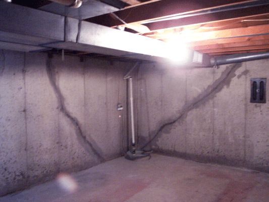 Cracks in Basement Walls - Why a Foundation Cracks